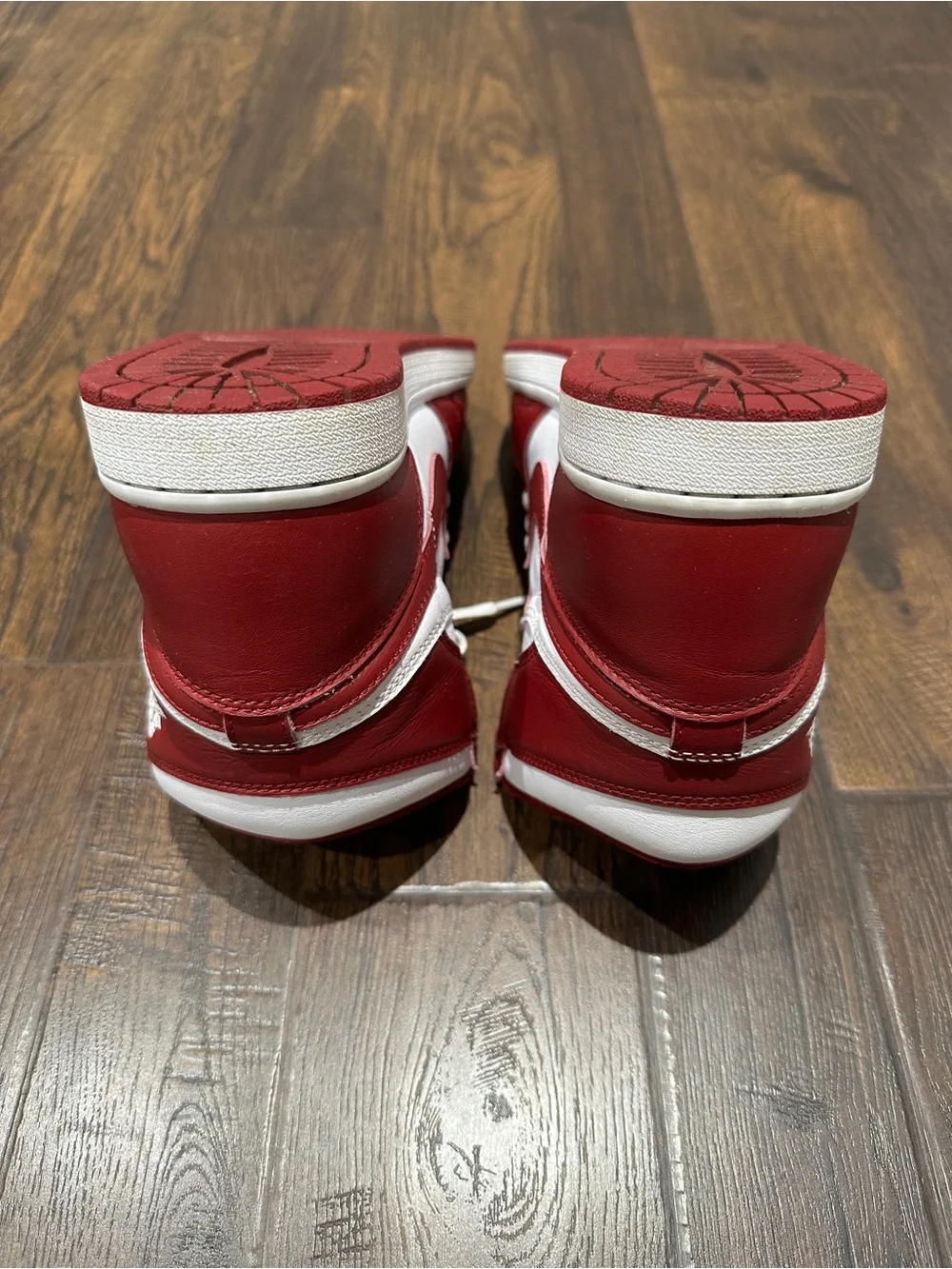 Nike Air Jordan 1 Retro 'Artisanal Red'